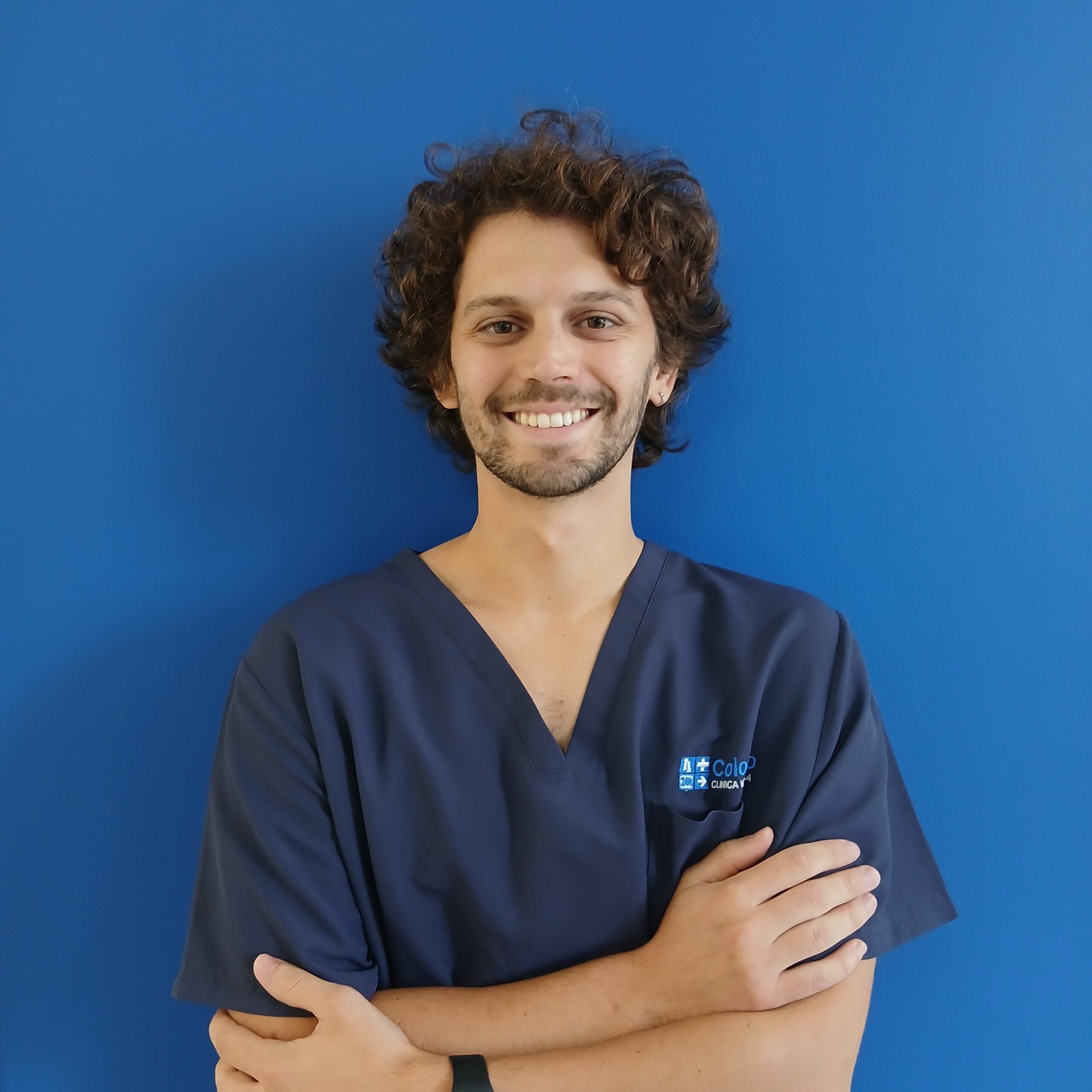 Il Dott. Umberto Rosaire, medico veterinario, svolge un internship rotazionale presso Clinica Veterinaria Colombo